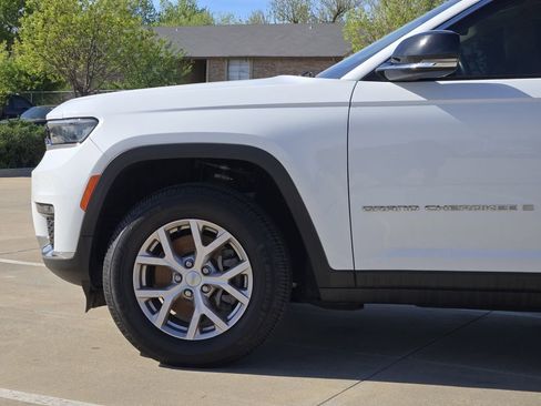 Used 2022 Jeep Grand Cherokee L Limited image 8
