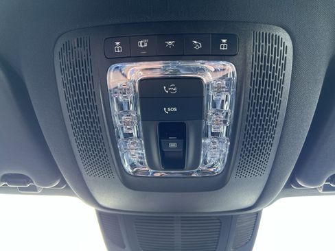 Certified 2025 Mercedes-Benz GLS 450 4MATIC image 28