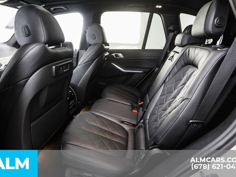 Used 2023 BMW X5 xDrive40i w/ Premium Package image 18