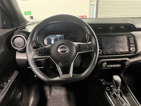 Used 2024 Nissan Kicks SR image 21
