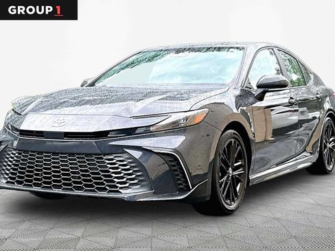 Used 2025 Toyota Camry SE w/ Multimedia Upgrade Package FWD image 1
