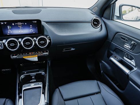 New 2026 Mercedes-Benz GLA 250 image 15