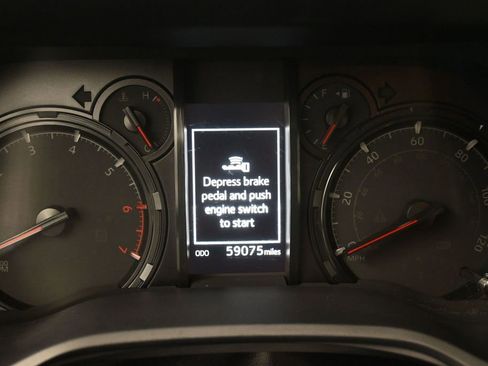 Used 2024 Toyota 4Runner SR5 AWD/4WD image 15
