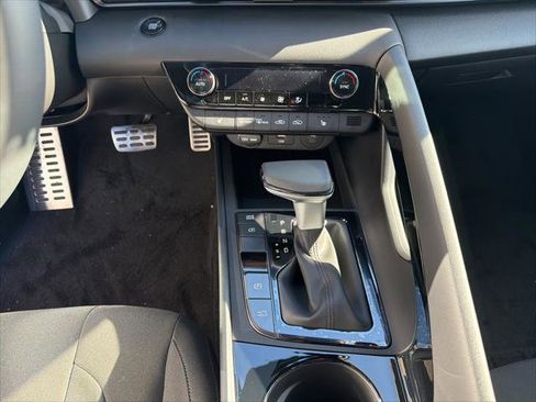 New 2026 Hyundai Elantra SEL Sport image 21