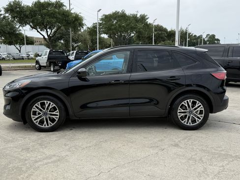 Used 2021 Ford Escape SE w/ SE Sport Appearance Package FWD image 8