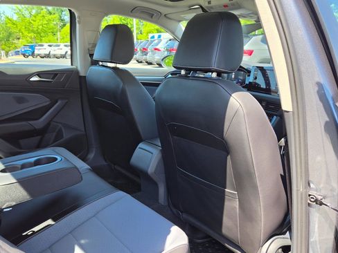 Used 2026 Volkswagen Jetta SE FWD image 47