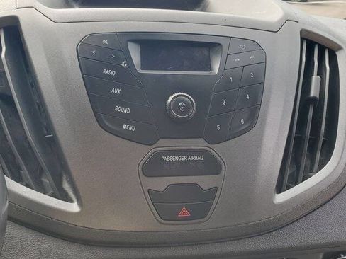 Used 2018 Ford Transit 250 130 Low Roof w/ Exterior Upgrade Package RWD image 18