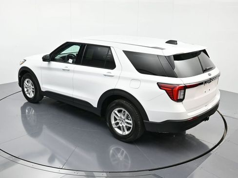 New 2026 Ford Explorer Active image 16