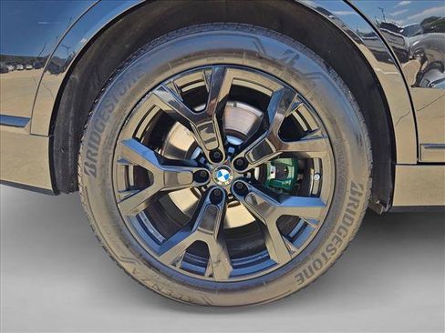 Used 2021 BMW X7 xDrive40i w/ Executive Package AWD/4WD image 23