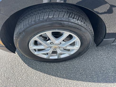 Used 2024 Chevrolet Equinox LT image 7