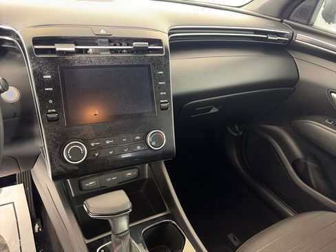 Certified 2023 Hyundai Santa Cruz SEL image 4