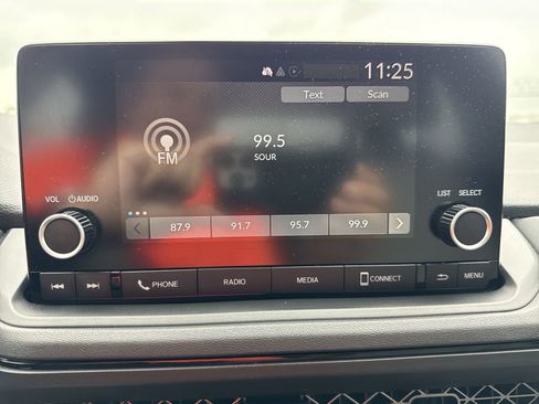 Used 2025 Honda Accord LX image 12