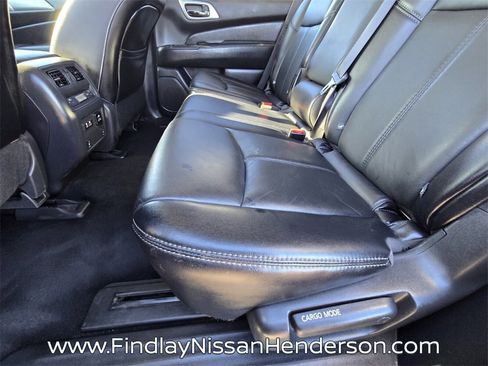 Used 2020 Nissan Pathfinder SL image 12