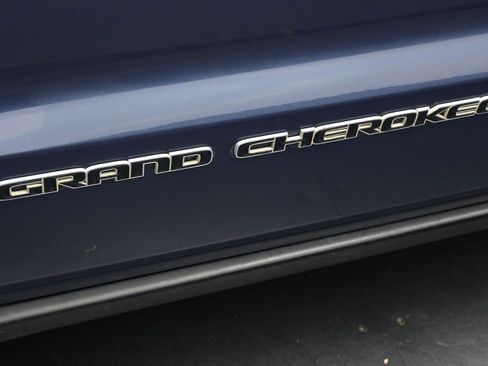 Used 2020 Jeep Grand Cherokee Limited w/ Luxury Group II image 13