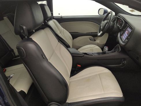 Used 2017 Dodge Challenger SXT Plus RWD image 21