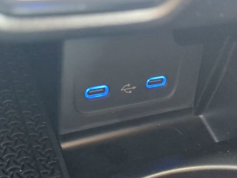 Certified 2024 Mercedes-Benz C 300 Sedan image 10