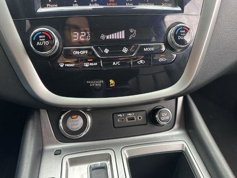 Used 2024 Nissan Murano SV image 39