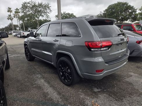 Used 2021 Jeep Grand Cherokee Laredo X RWD image 4