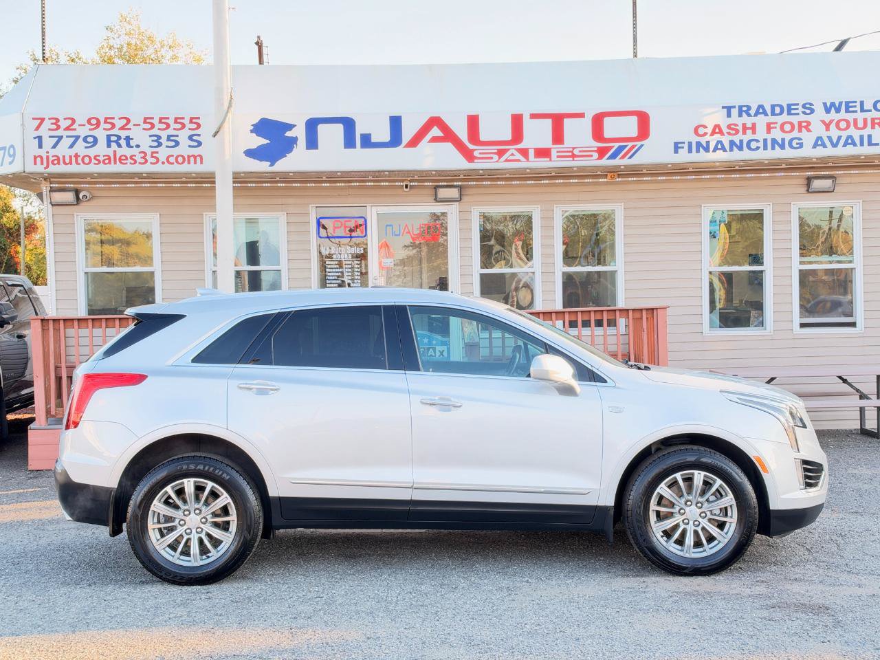 Used 2019 Cadillac XT5 Luxury AWD/4WD image 3