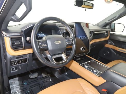 Used 2023 Ford Expedition Platinum AWD/4WD image 27