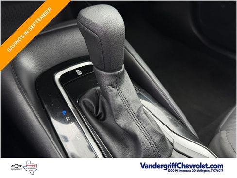 Used 2025 Toyota Corolla LE FWD image 18