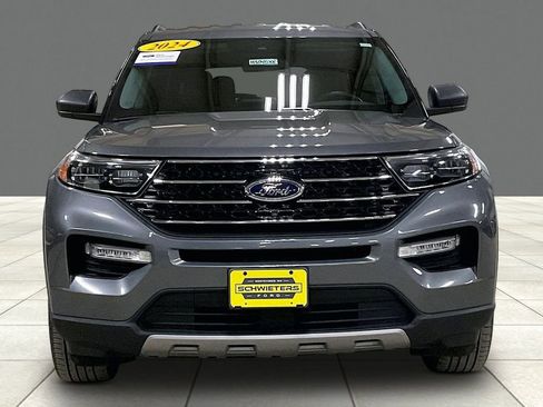 Certified 2024 Ford Explorer XLT w/ Equipment Group 202A image 3