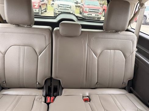 Used 2020 Ford Expedition Max Limited AWD/4WD image 7