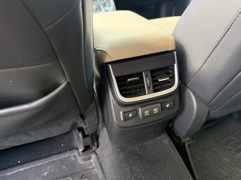 Used 2021 Subaru Outback Limited AWD/4WD image 7