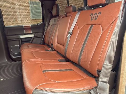 Used 2020 Ford F150 King Ranch w/ Equipment Group 601A Luxury AWD/4WD image 38