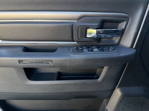 Used 2024 RAM 1500 Warlock RWD image 10