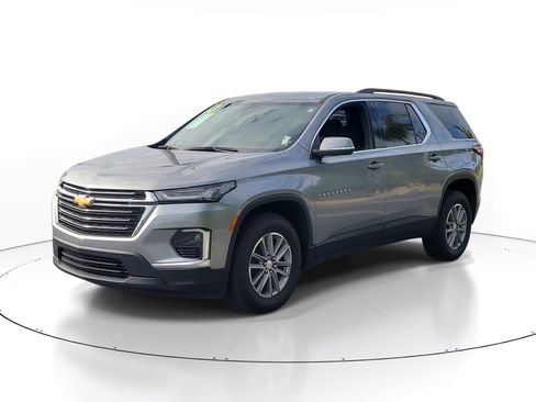 Used 2023 Chevrolet Traverse LT w/ LPO, Floor Liner Package image 3