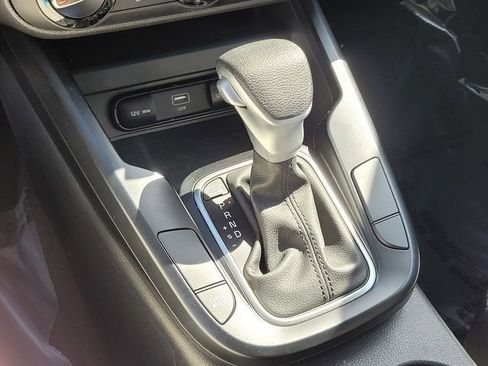 Used 2025 Kia Soul S FWD image 20