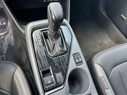 New 2025 Subaru Crosstrek 2.5i Limited w/ Popular Package #3A image 27