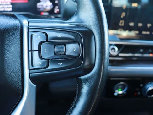 Used 2024 GMC Sierra 1500 SLT image 19