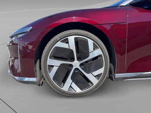 Used 2022 Lucid Air Dream Edition image 9