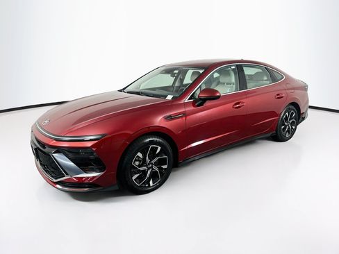 Used 2025 Hyundai Sonata SEL FWD image 3
