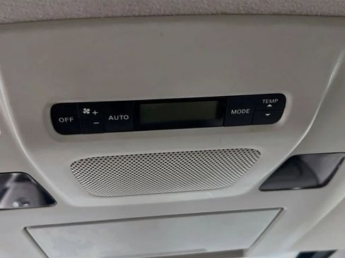 Used 2015 Nissan Quest SL w/ Bose Package FWD image 26