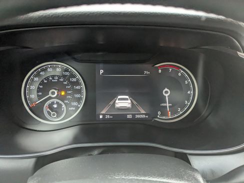 Used 2023 Genesis G70 2.0T image 15