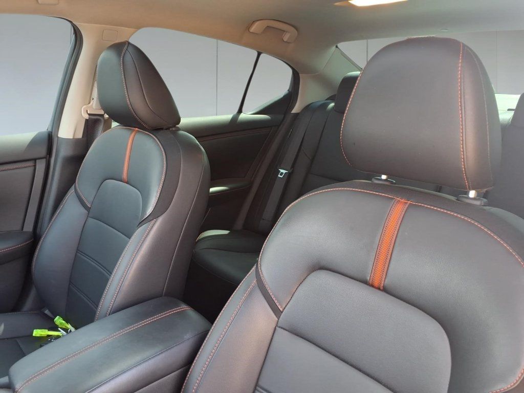 Used 2024 Nissan Sentra SR w/ SR Premium Package FWD image 16