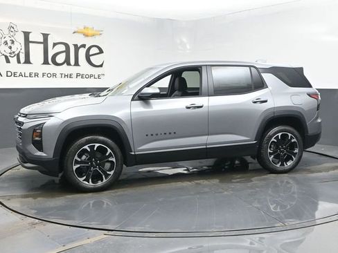 New 2026 Chevrolet Equinox LT w/ Convenience Package II FWD image 10