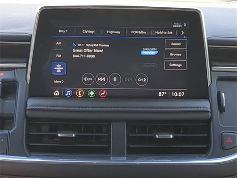 Used 2021 Chevrolet Suburban LT w/ LT Signature Package image 21