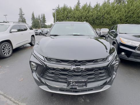 Used 2023 Chevrolet Blazer LT w/ Convenience Package image 3