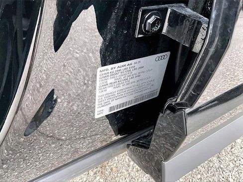 Used 2025 Audi Q3 2.0T Premium w/ Convenience Package image 35