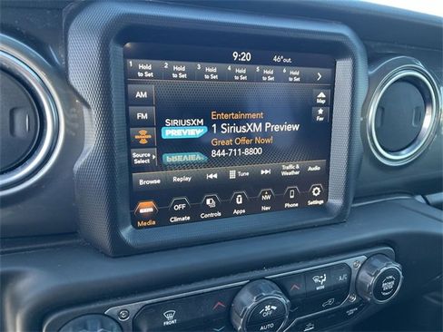 Used 2022 Jeep Wrangler Unlimited Sahara image 12