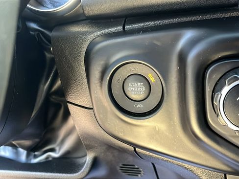 Used 2022 Jeep Wrangler Unlimited Rubicon 4xe w/ Cold Weather Group AWD/4WD image 22