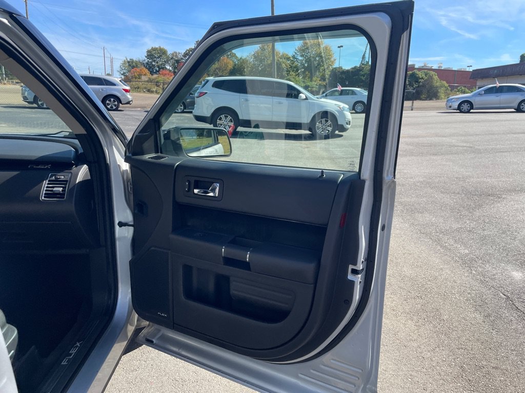 Used 2011 Ford Flex Titanium AWD/4WD image 23