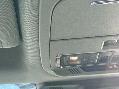 Used 2023 Ford F250 Lariat w/ Lariat Ultimate Package image 12