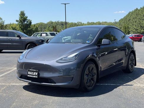 Used 2023 Tesla Model Y Long Range AWD/4WD image 22