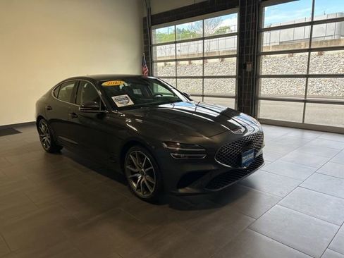 Used 2023 Genesis G70 2.0T AWD/4WD image 3