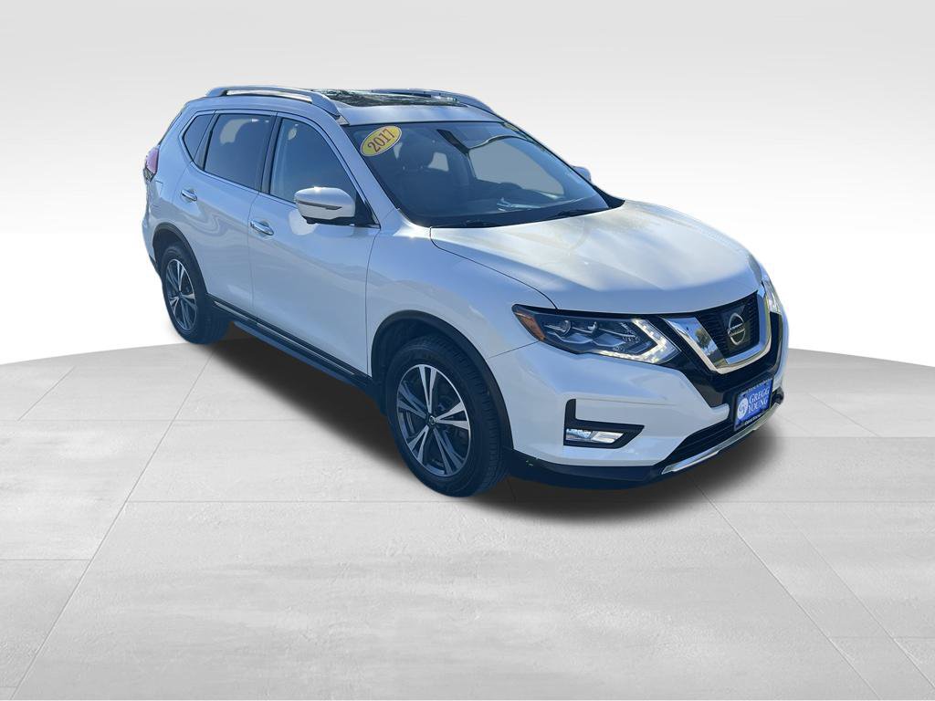 Used 2017 Nissan Rogue SL w/ SL Premium Package AWD/4WD image 8